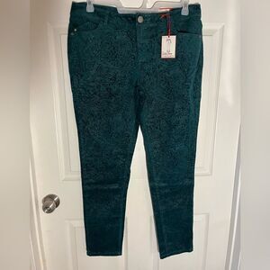 NWT ELLE Super Skinny Emerald Green Women’s Pants
